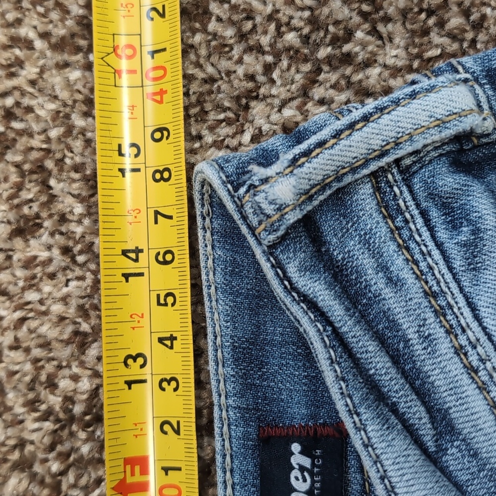 Silver Jeans Boyfriend Super Stretch  Size 26x29 Distressed - Picture 5 of 11
